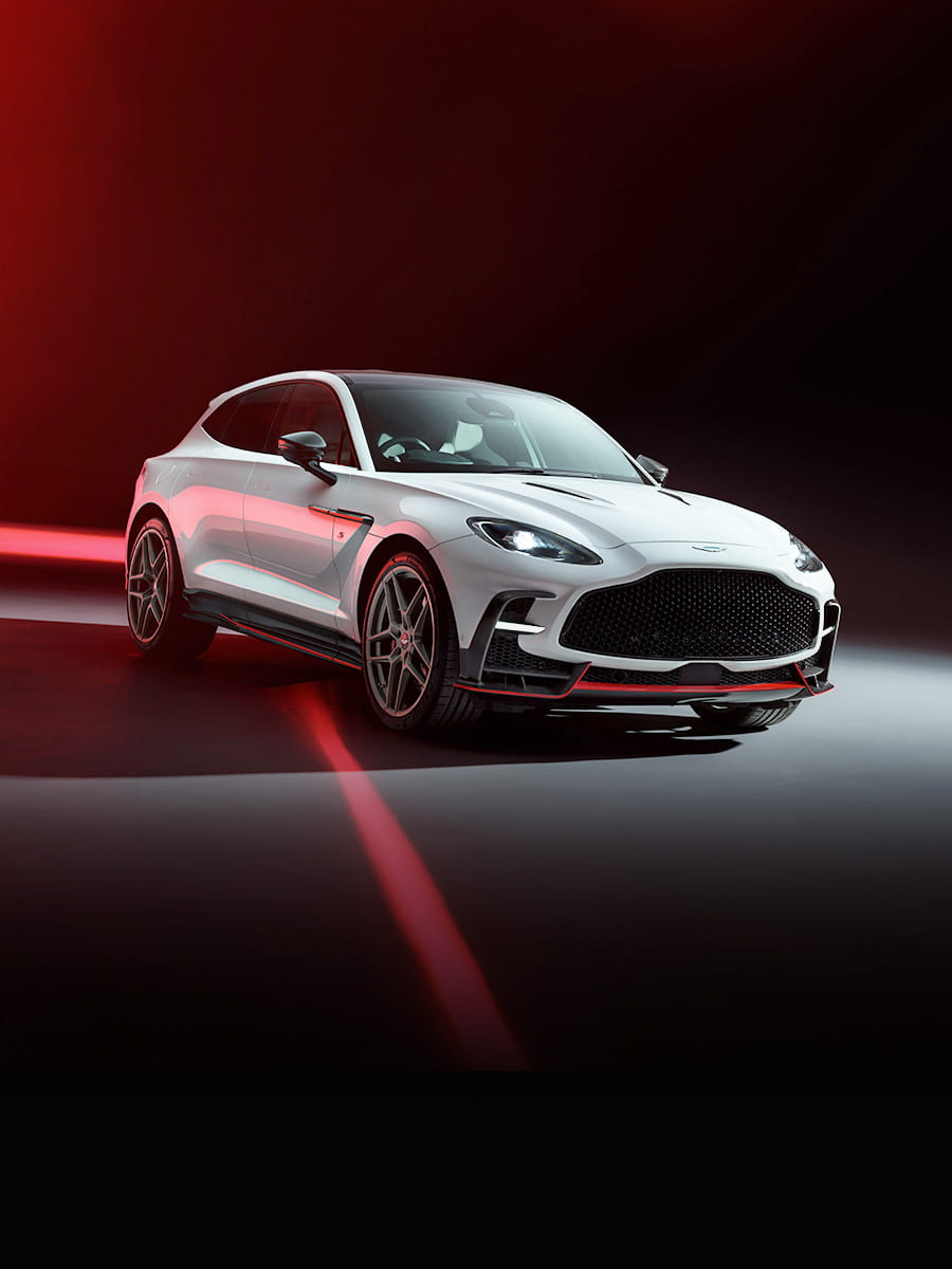 Aston Martin DBX S